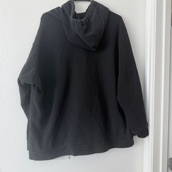 XL Victoria’s Secret PINK black hoodie worn once - Picture 3 of 3
